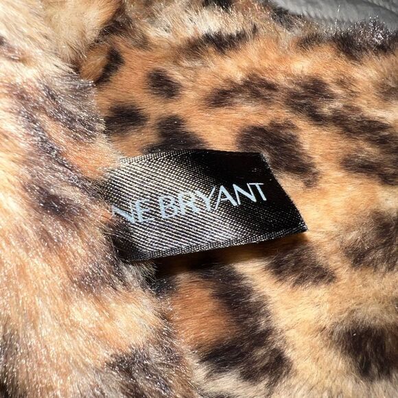 Lane Bryant adorable cheetah print faux fur scarf! New - Picture 10 of 10